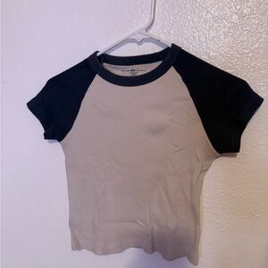 Brandy Melville Black and Cream Raglan Tee
